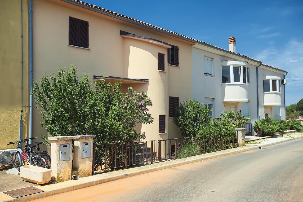 Apartments Ulika Medulin Extérieur photo